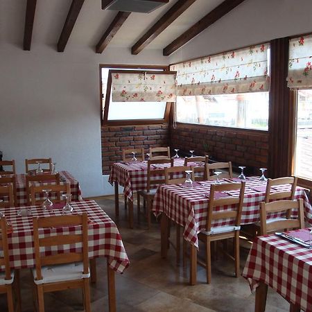 Pensiunea Mason'S Râşnov Exterior photo