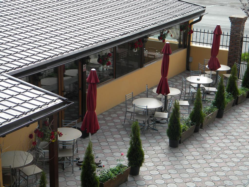 Pensiunea Mason'S Râşnov Exterior photo